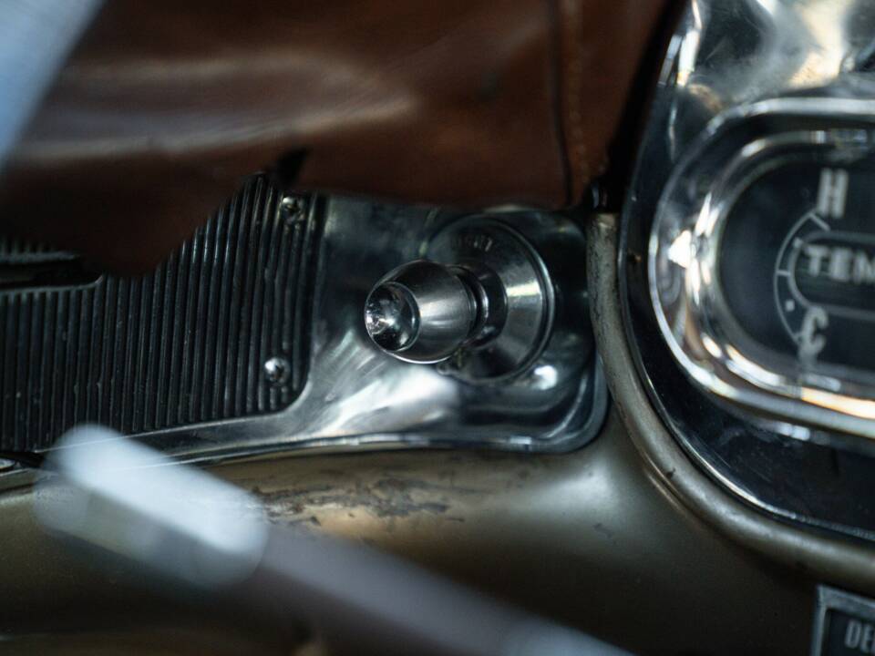 Immagine 49/50 di Cadillac 62 Sedan DeVille (1958)