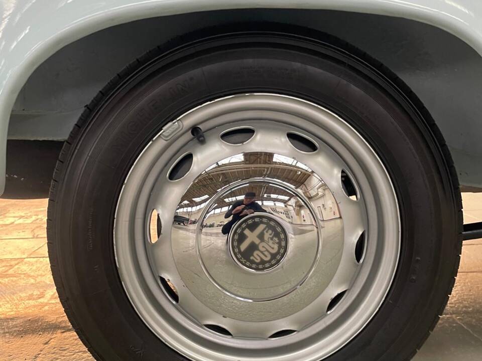 Image 63/87 of Alfa Romeo Giulietta TI (1963)