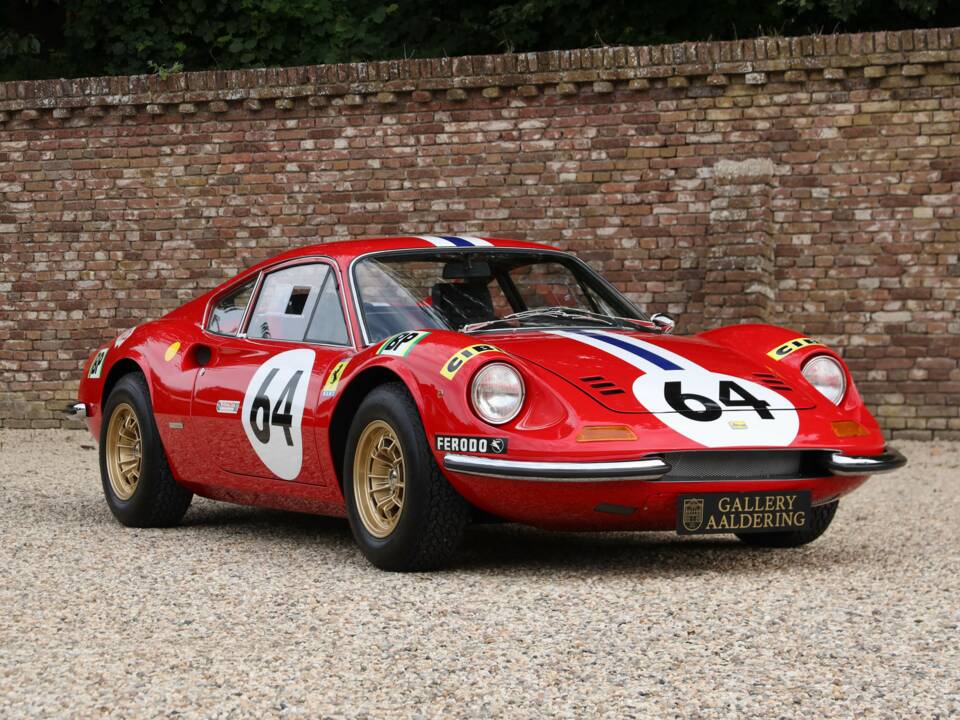 Immagine 28/50 di Ferrari Dino 246 GT (1971)