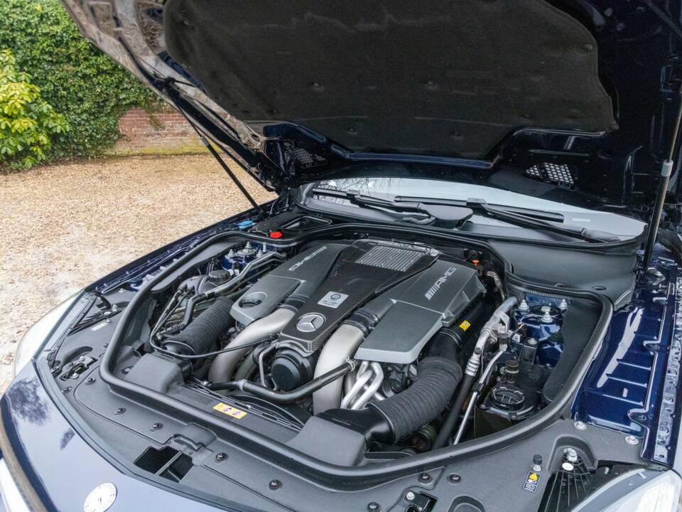 Immagine 29/50 di Mercedes-Benz SL 63 AMG (2012)