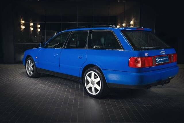 Image 3/15 de Audi S6 Plus Avant (1996)
