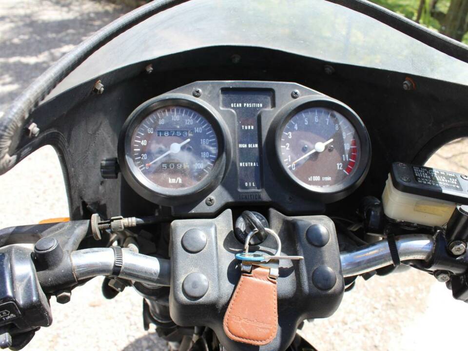 Image 11/14 of Suzuki DUMMY (1982)