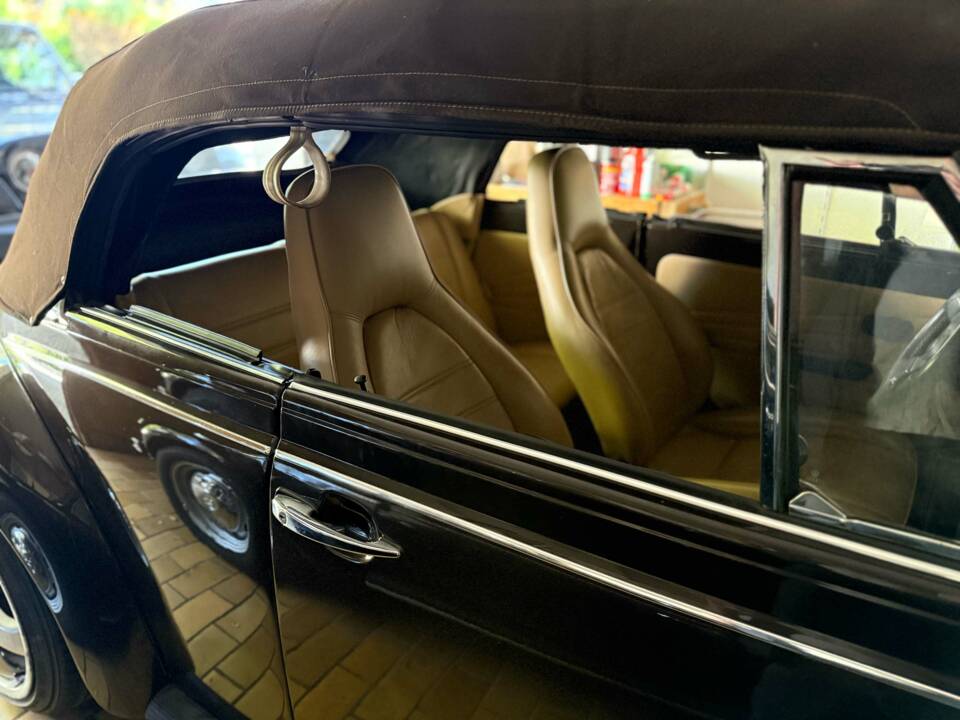Bild 20/21 von Volkswagen Käfer 1303 LS (1976)