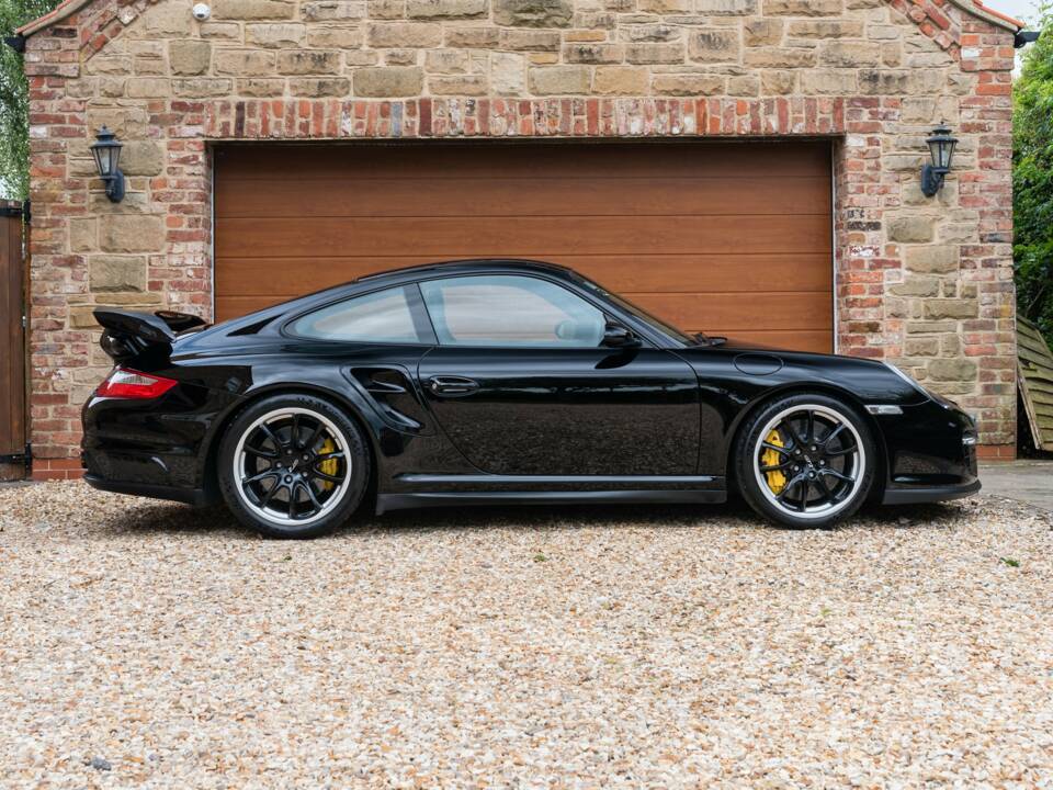 Image 8/47 of Porsche 911 GT2 (2009)