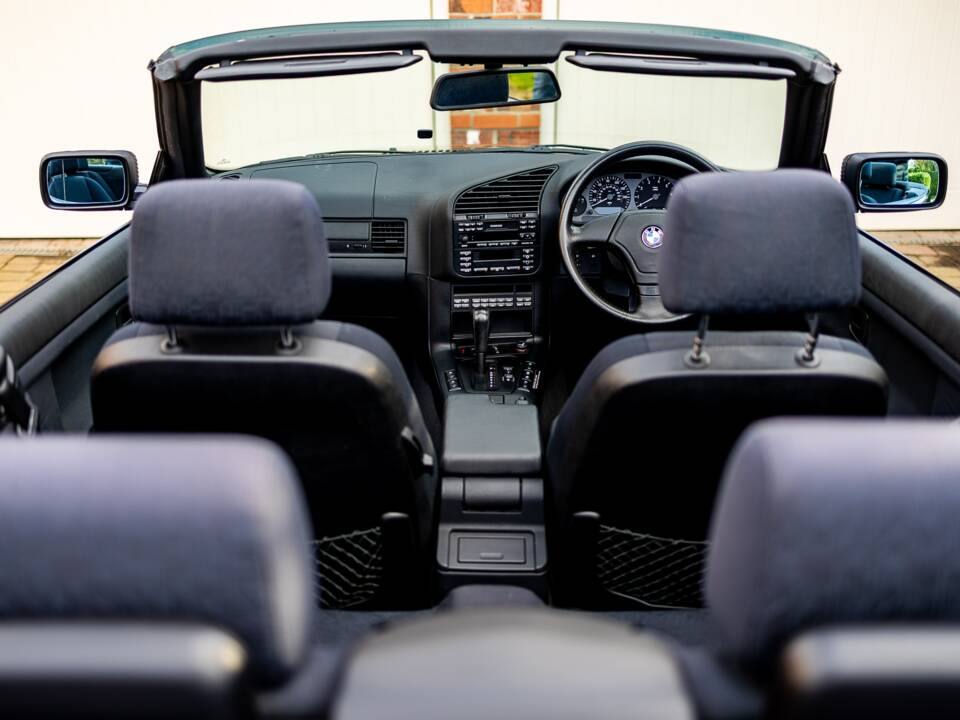 Image 27/49 of BMW 328i (1998)