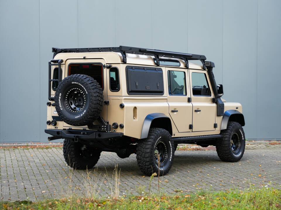 Bild 10/58 von Land Rover Defender 110 (2013)