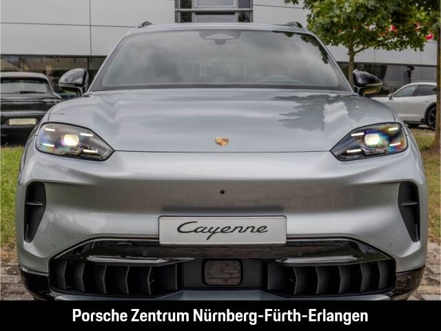 Image 8/50 of Porsche Cayenne S Electric (2026)
