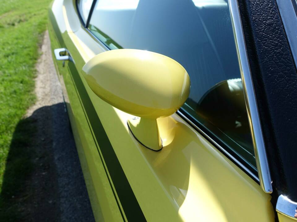 Bild 37/56 von Plymouth Duster (1970)