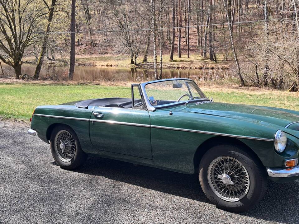 Imagen 1/8 de MG MGC (1968)