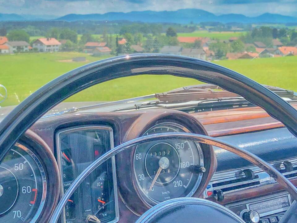 Bild 17/20 von Mercedes-Benz 300 SE (1963)