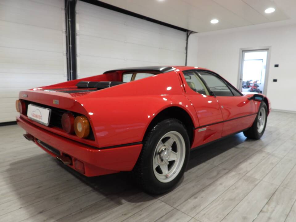 Imagen 4/15 de Ferrari 512 BBi (1984)