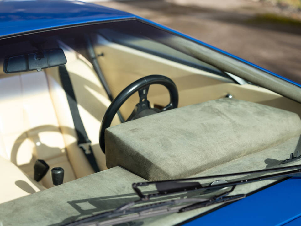 Image 27/50 of Lamborghini Countach LP 400 S (1981)