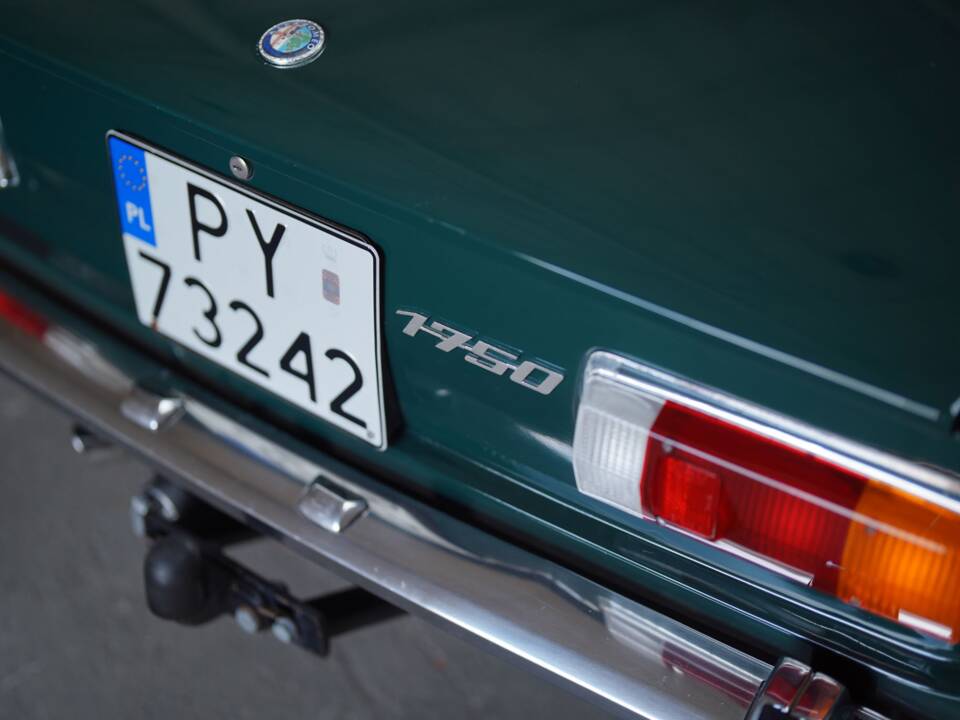 Image 57/83 of Alfa Romeo 1750 Berlina (1970)