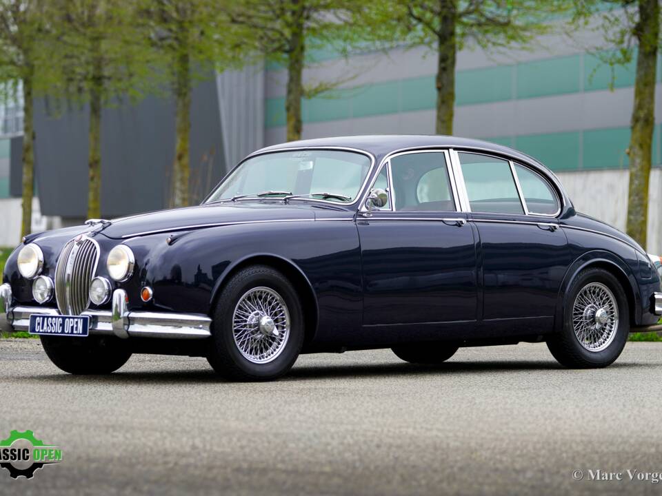 Image 1/42 of Jaguar Mk II 3.8 (1963)