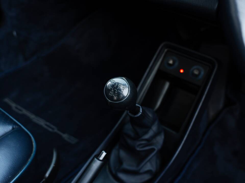 Bild 24/48 von Porsche 911 Speedster 3.2 (1989)