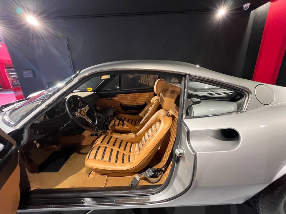 Image 4/4 of Ferrari Dino 246 GT (1973)