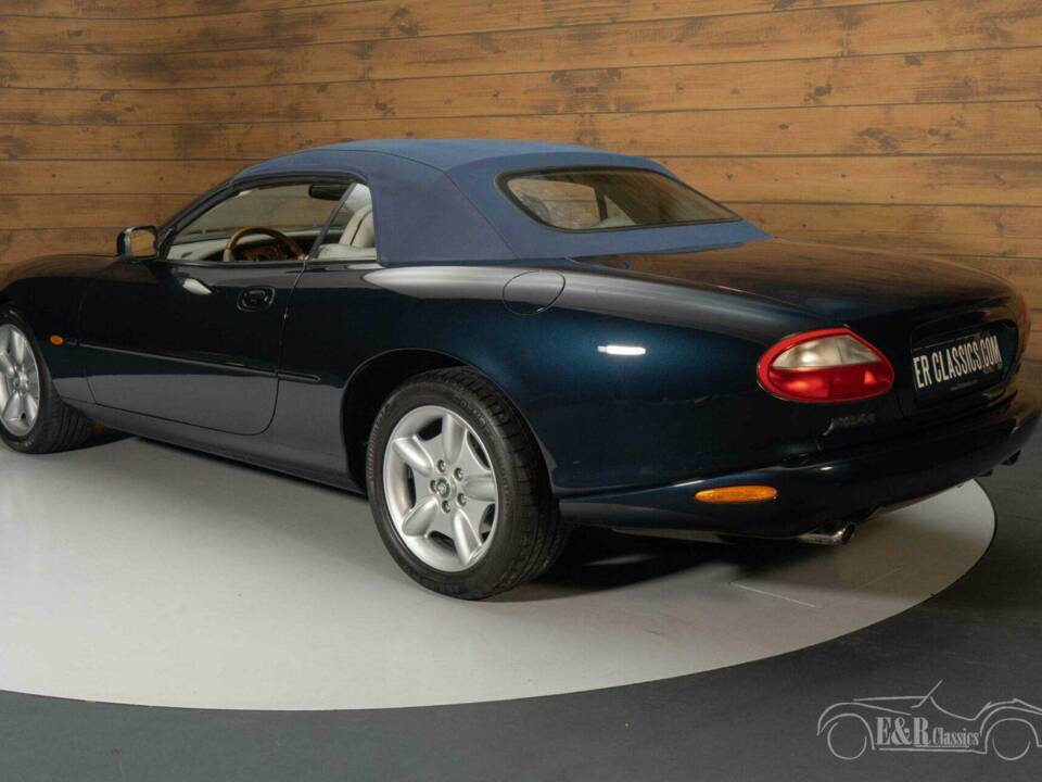 Imagen 14/19 de Jaguar XK8 4.0 (1997)