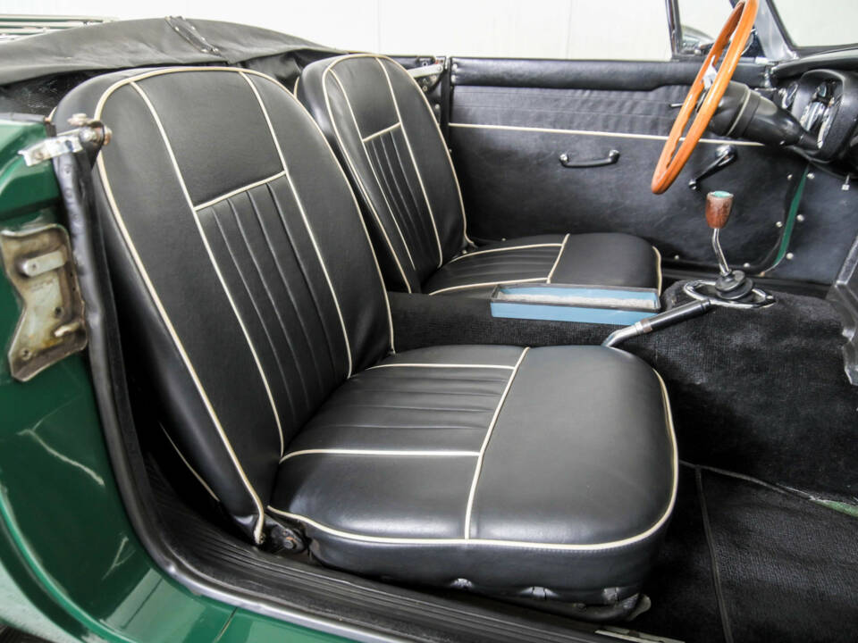 Image 29/50 de MG MGB (1967)