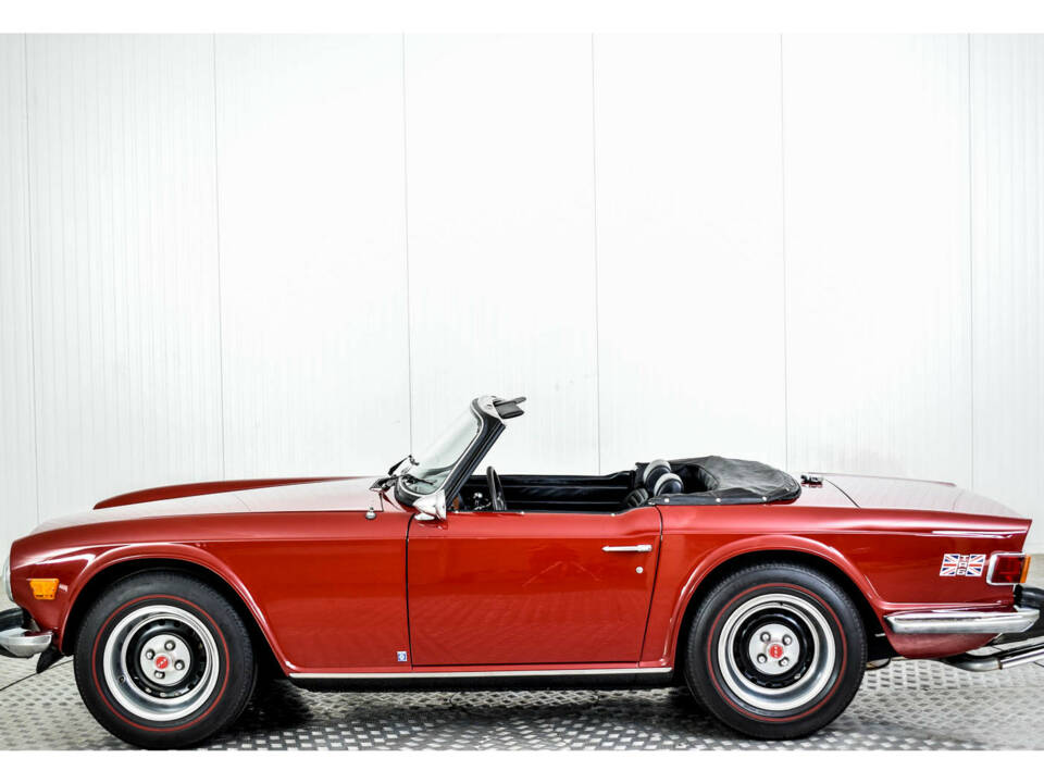 Image 27/50 de Triumph TR 6 (1974)