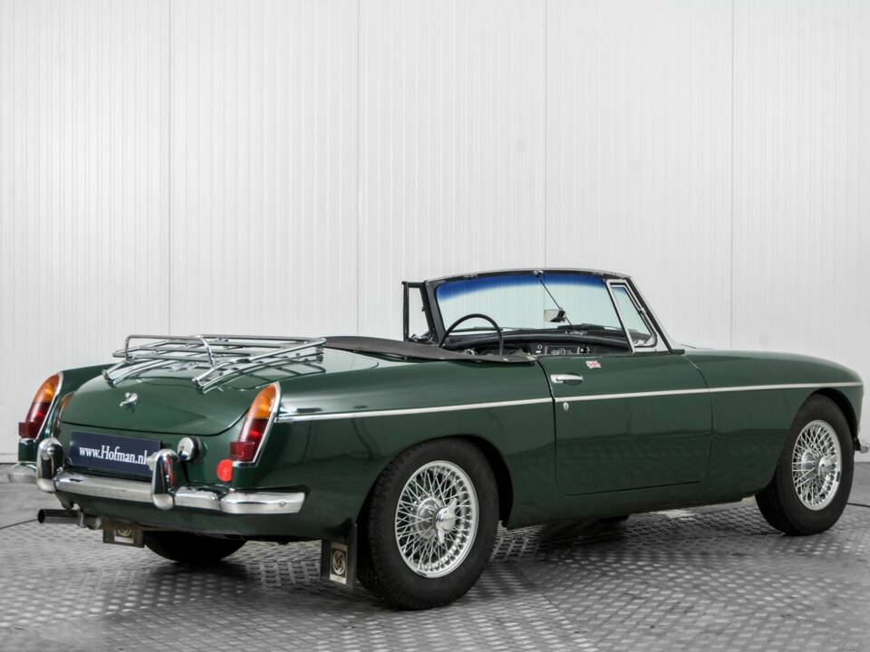 Afbeelding 2/50 van MG MGB (1965)