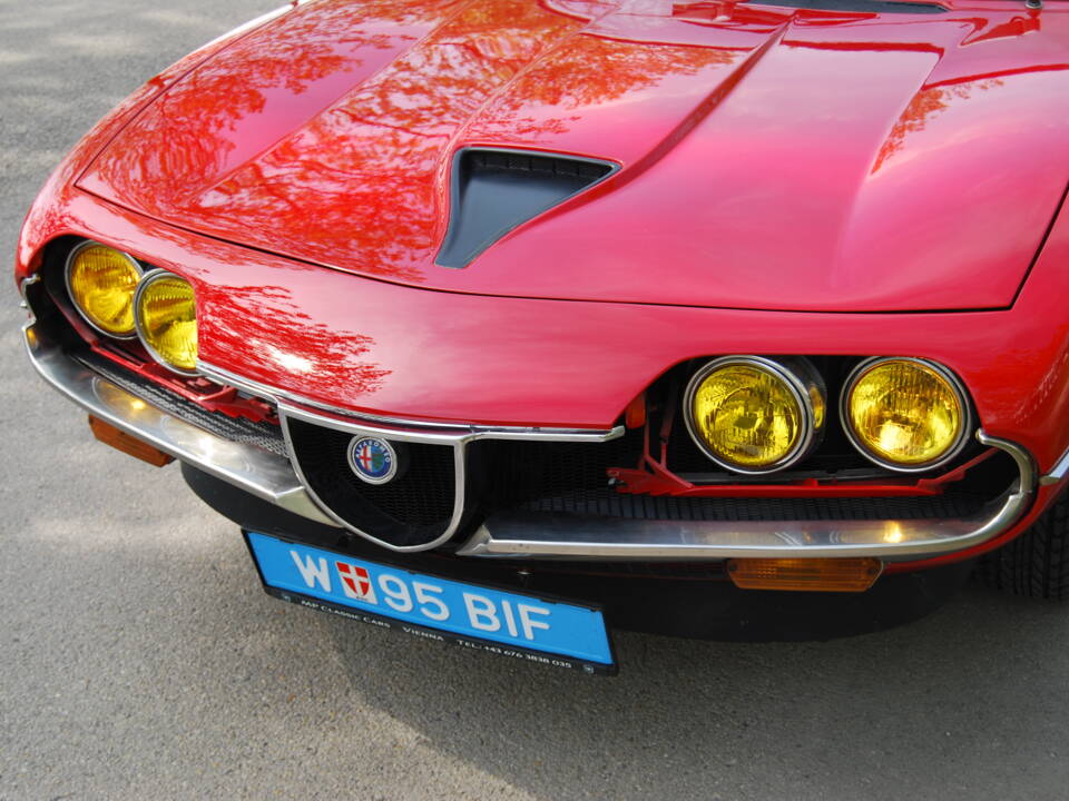 Image 14/15 de Alfa Romeo Montreal (1975)