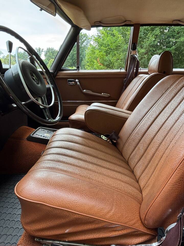 Image 6/37 de Mercedes-Benz 280 SEL 4,5 (1972)