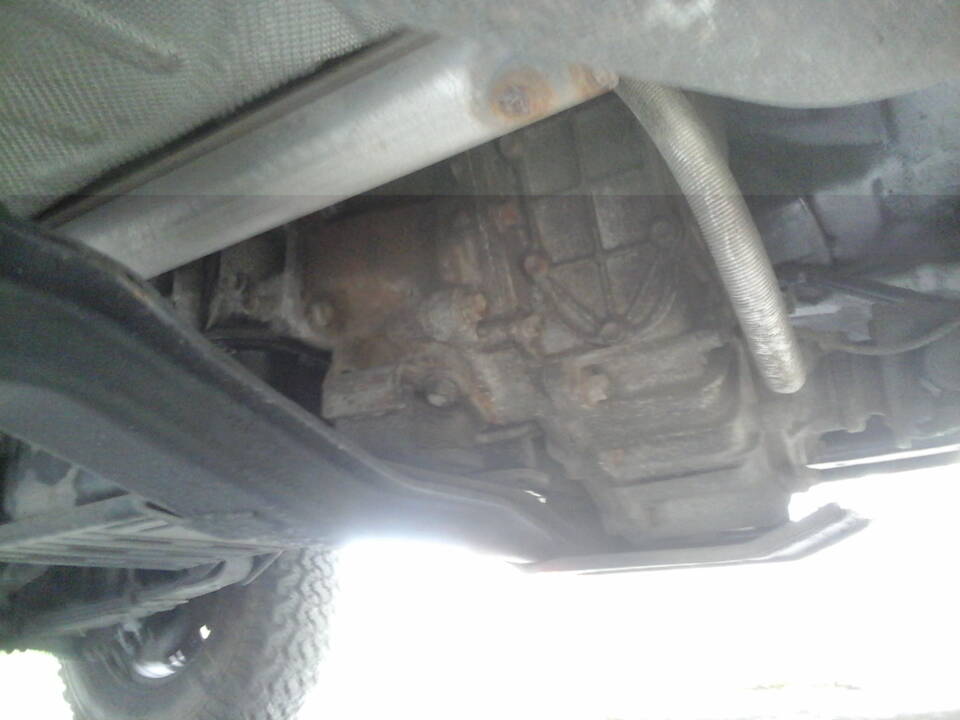 Bild 9/17 von Toyota Land Cruiser FJ 62 (1989)