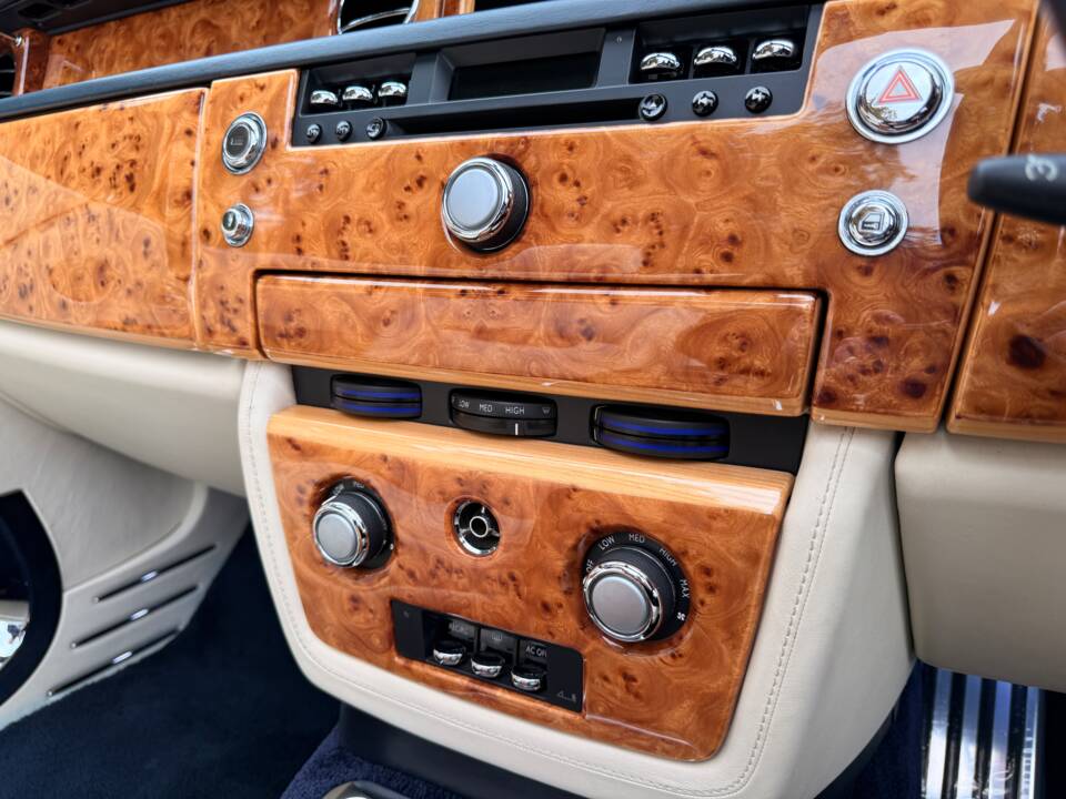 Afbeelding 26/40 van Rolls-Royce Phantom DHC (2008)
