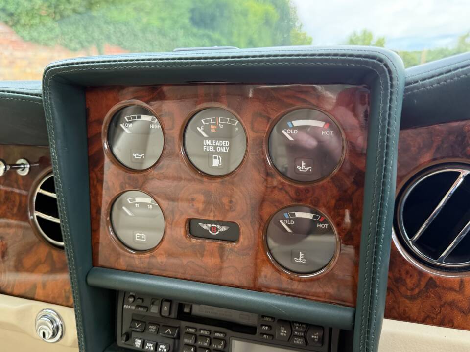 Bild 25/34 von Bentley Continental R (1995)