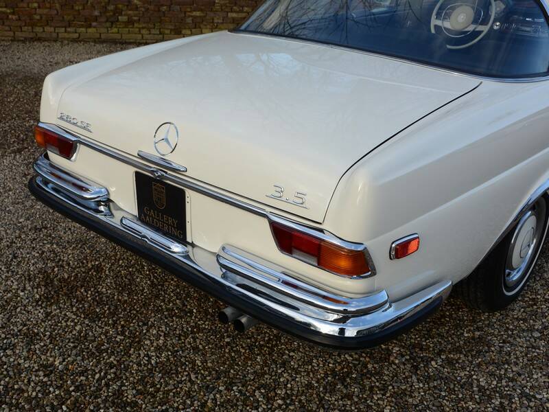 Bild 31/50 von Mercedes-Benz 280 SE 3,5 (1971)