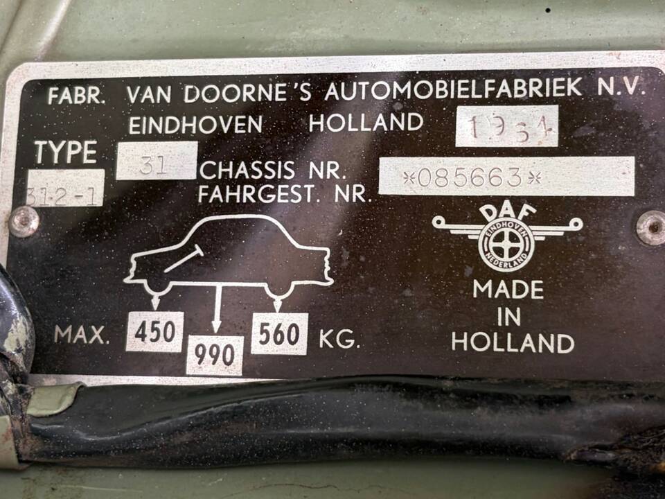 Image 12/13 of DAF Daffodil 31 (1964)