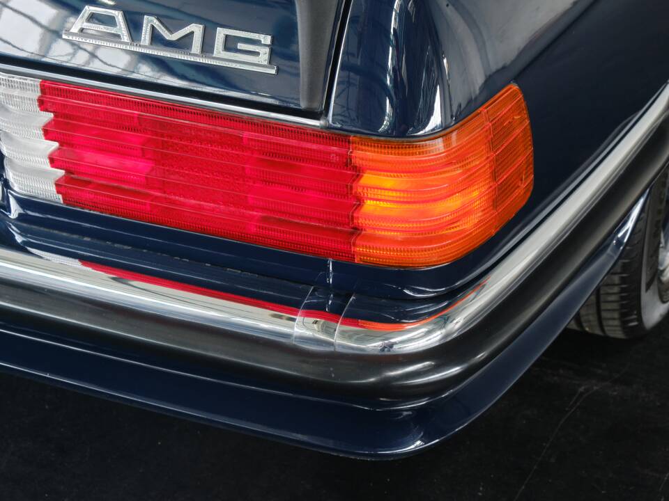 Image 10/50 de Mercedes-Benz 420 SL (1988)