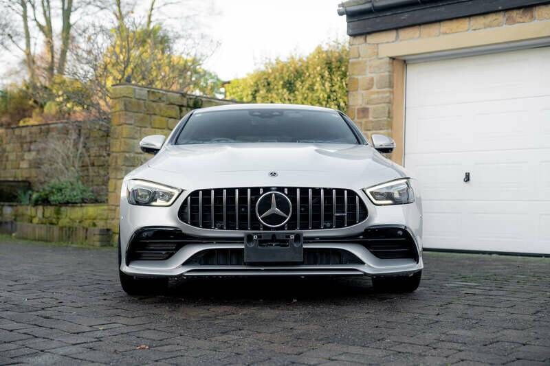 Image 18/50 of Mercedes-AMG GT 43 (2020)