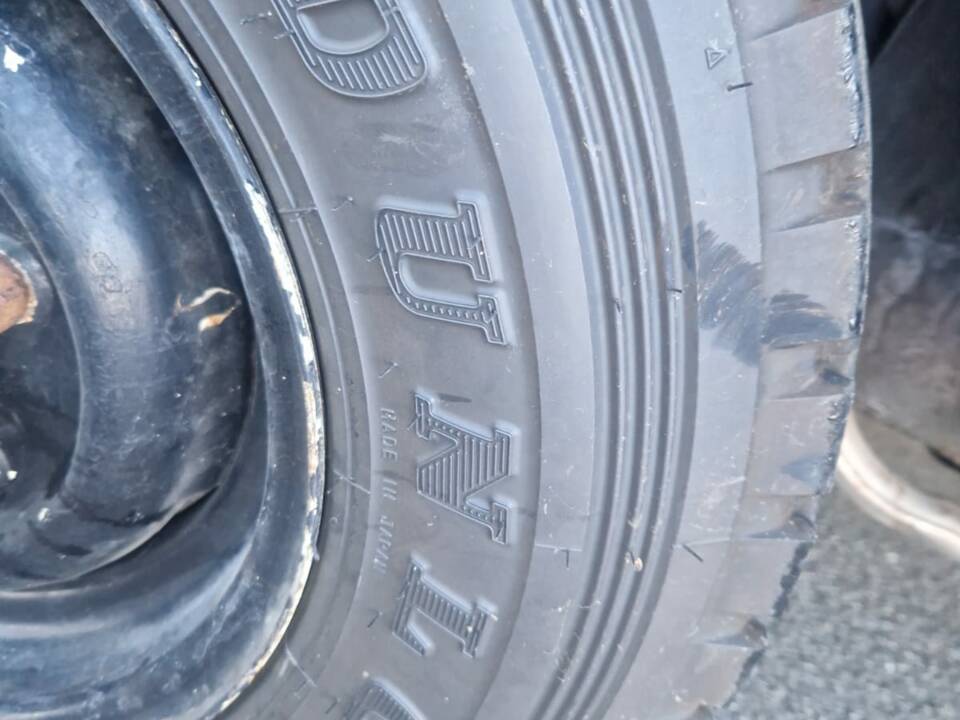 Image 10/54 of Land Rover 109 (1970)