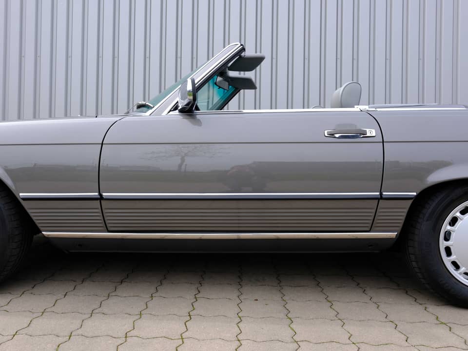 Image 52/96 of Mercedes-Benz 560 SL (1987)