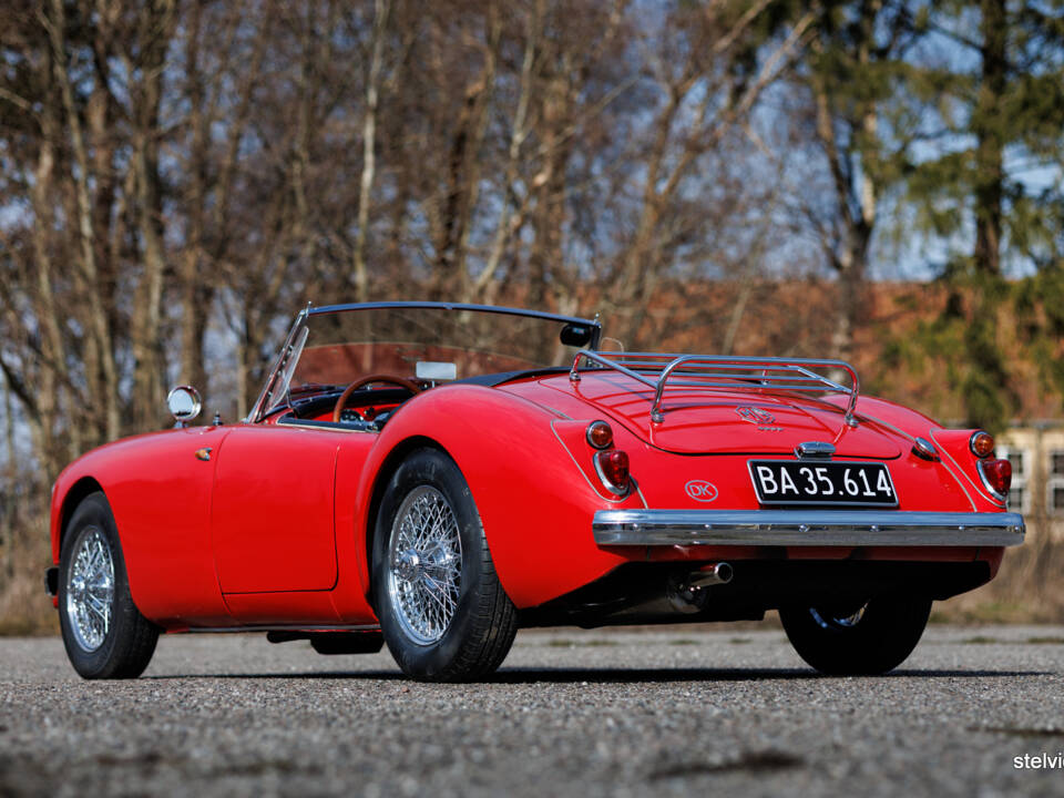Afbeelding 11/43 van MG MGA 1600 (1960)