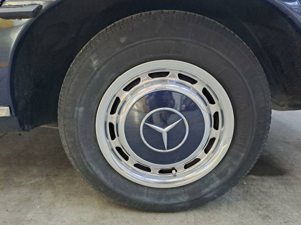 Bild 42/47 von Mercedes-Benz 280 SE (1976)
