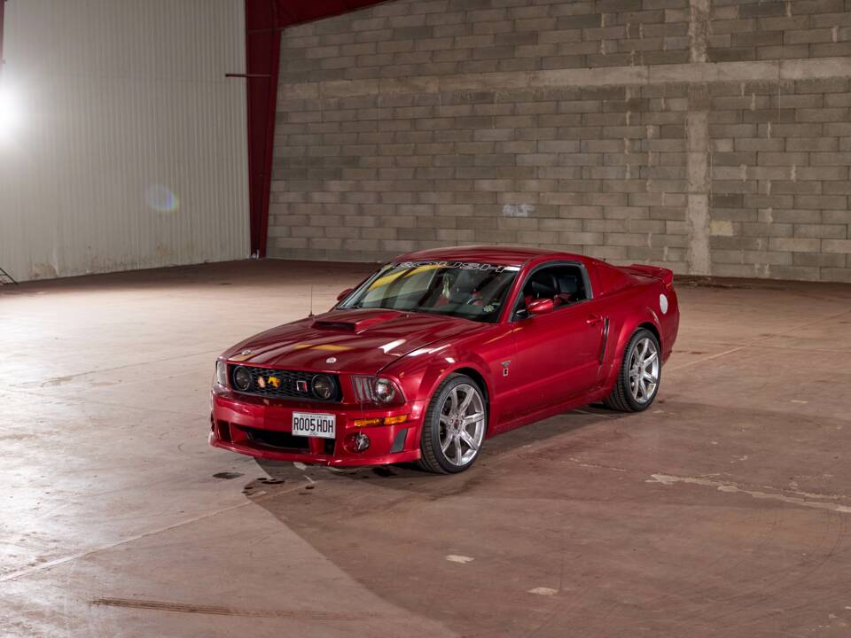 Image 1/68 of Ford Mustang GT (2005)