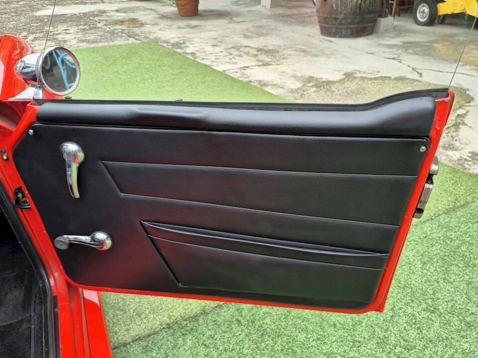 Immagine 34/81 di Triumph TR 6 (1973)