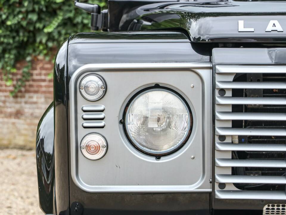 Bild 38/50 von Land Rover Defender 90 (2013)