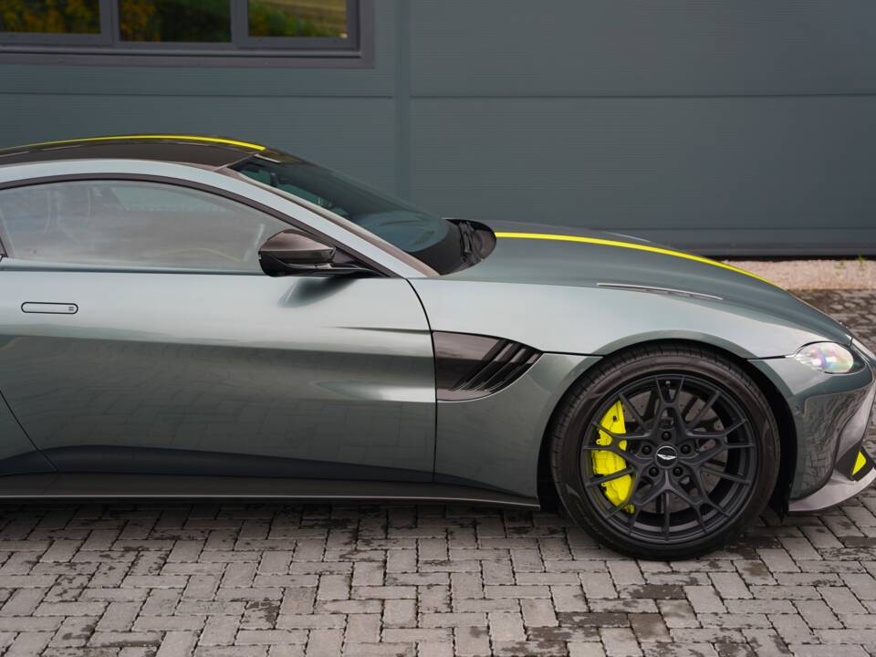 Bild 24/50 von Aston Martin V8 Vantage AMR (2020)