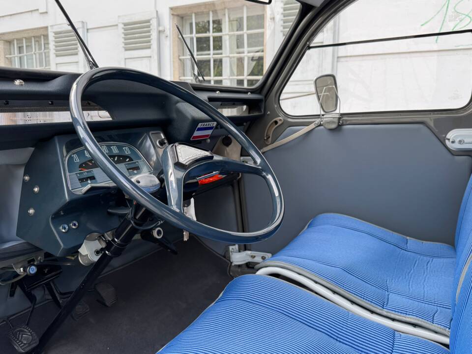 Bild 19/30 von Citroën AK 400 (1973)