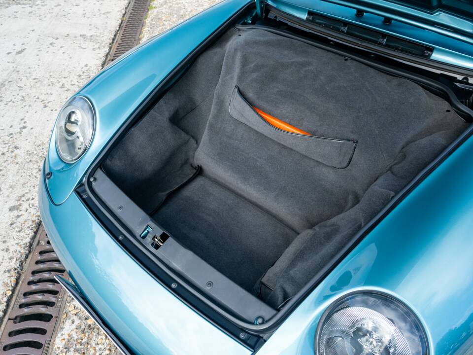 Immagine 31/31 di Porsche 911 Turbo (1997)
