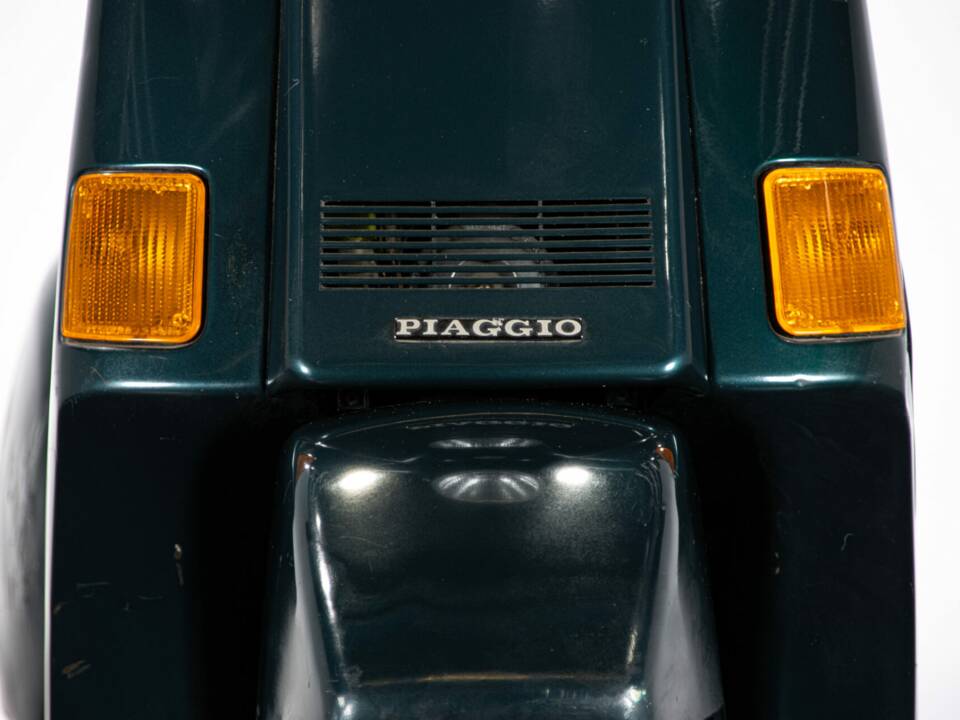 Bild 24/50 von Piaggio Vespa Cosa 150 (1990)