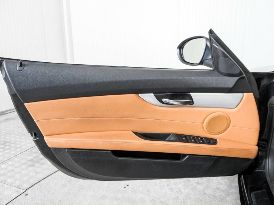 Immagine 36/50 di BMW Z4 sDrive23i (2010)