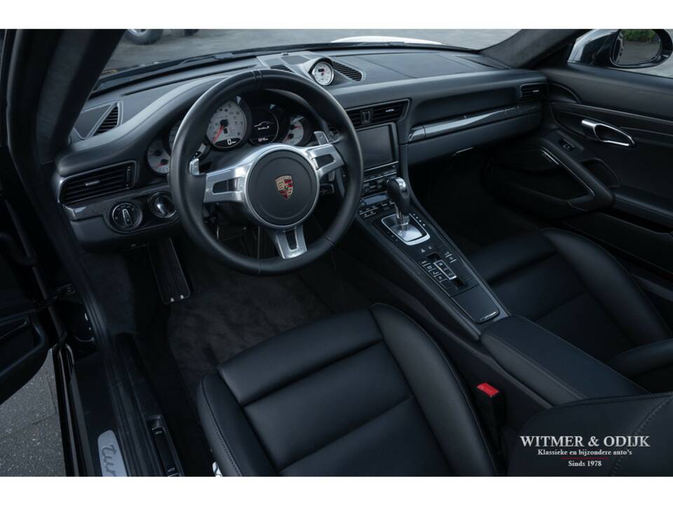 Image 9/34 of Porsche 911 Turbo S (2015)
