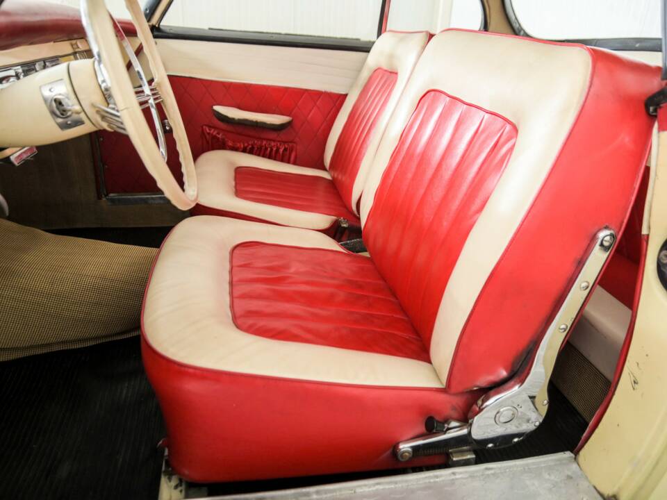 Image 31/50 of Borgward Isabella Coupe (1958)