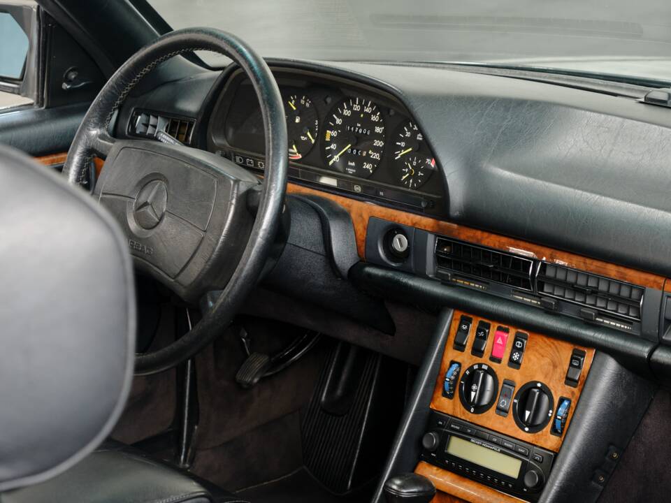 Bild 39/50 von Mercedes-Benz 500 SEC SGS (1985)