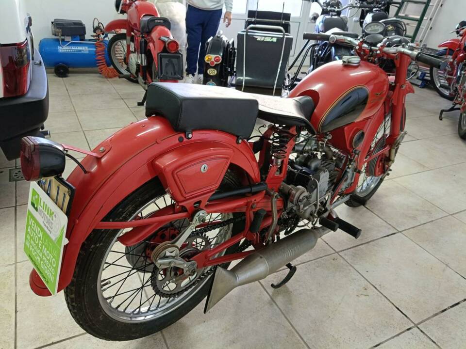 Afbeelding 3/39 van Moto Guzzi DUMMY (1950)