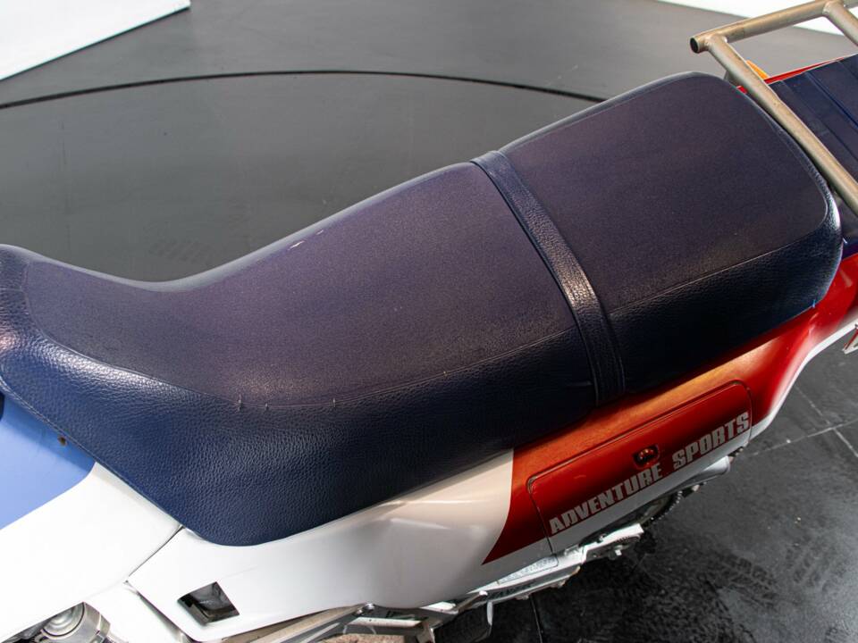 Bild 49/50 von Honda DUMMY (1989)